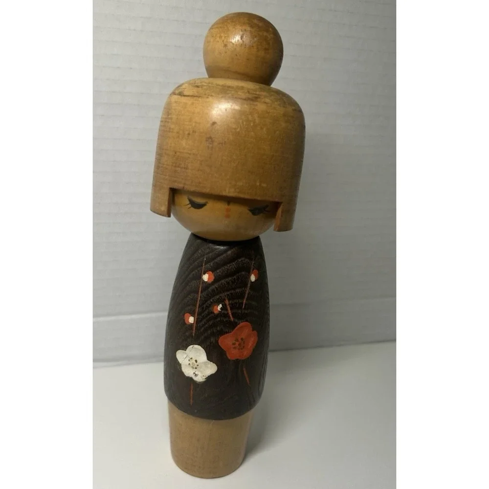 Vintage Japanese Kokeshi Usaburo wooden doll plum blossom traditional craft G46